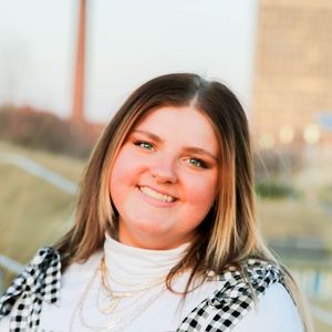 Meet your Posher, Addison